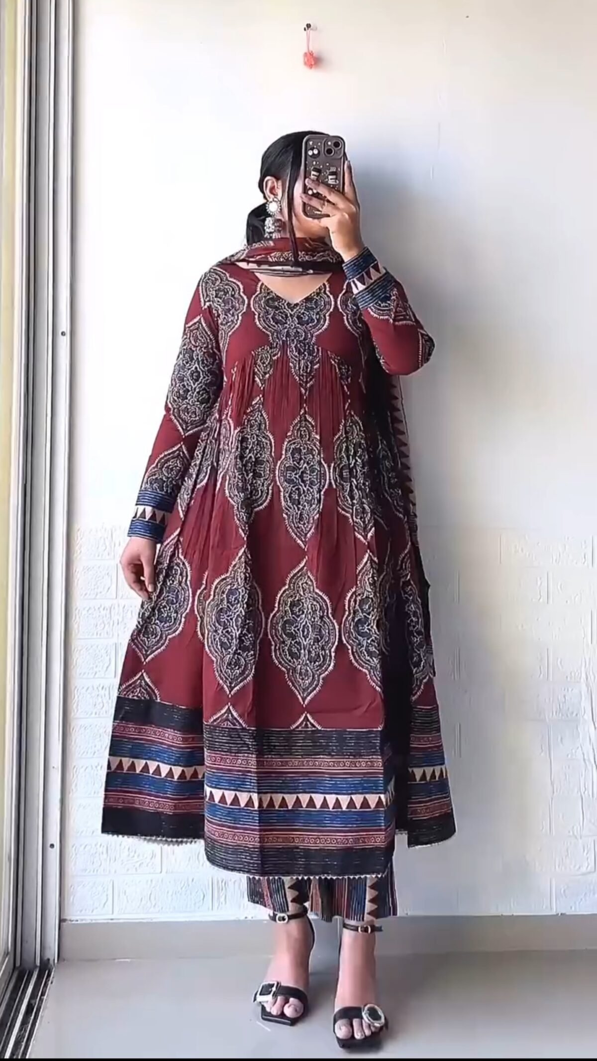 Monika Gwon 3 Piece Set - Image 1