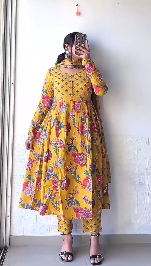 Monika Gwon 3 Piece Set